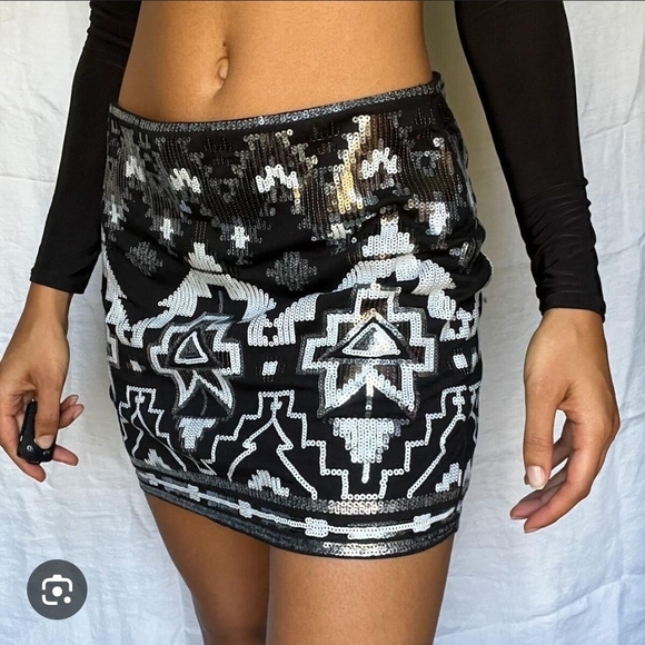 Express Black and White Sequin Pencil Skirt - Picture 1 of 6
